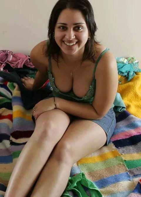milf aunty hot and sexy